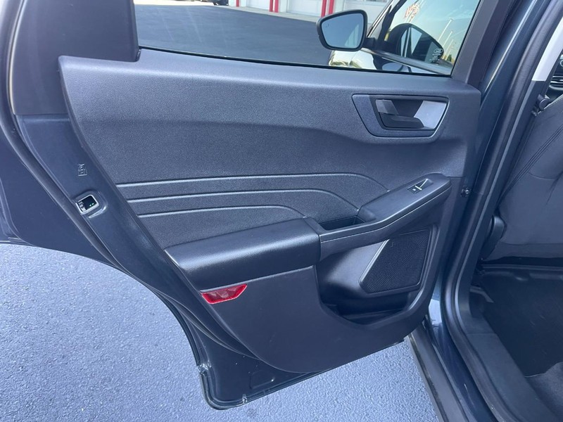 Ford Escape Vehicle Image 17
