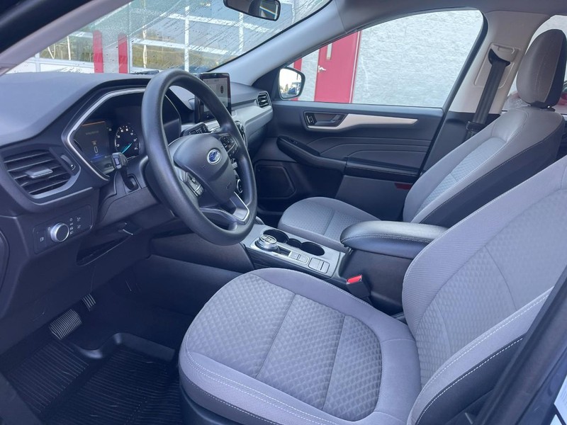 Ford Escape Vehicle Image 18