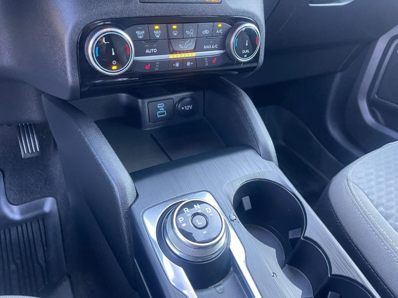 Ford Escape Vehicle Image 27