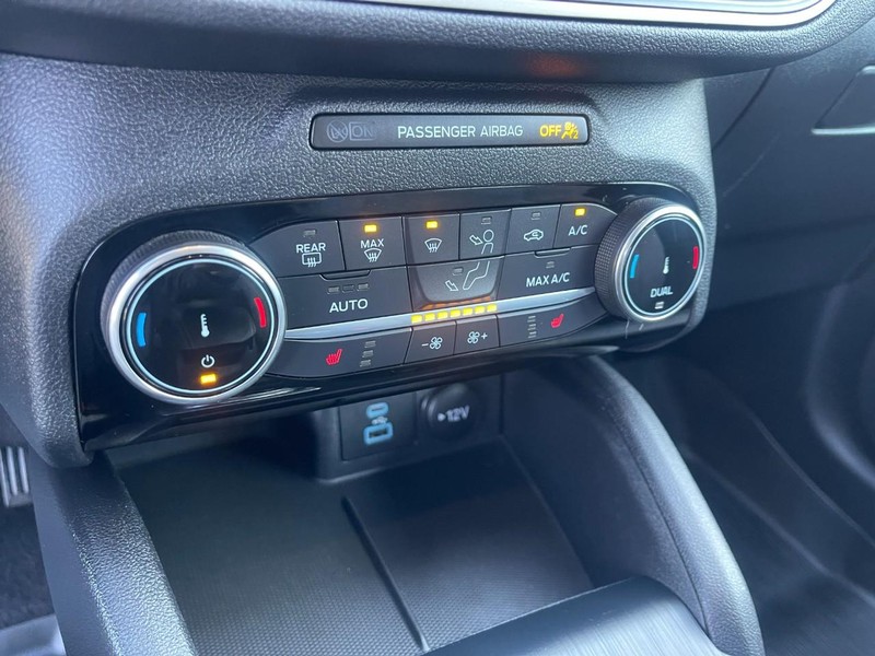 Ford Escape Vehicle Image 28