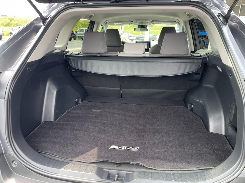 Toyota RAV4 Hybrid Vehicle Image 15