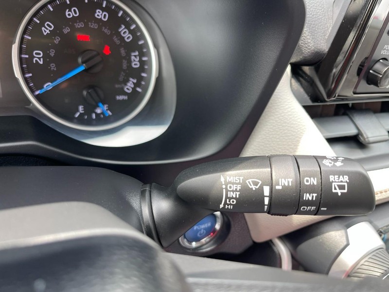 Toyota RAV4 Hybrid Vehicle Image 26