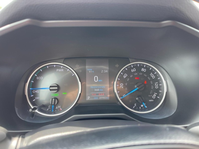 Toyota RAV4 Hybrid Vehicle Image 28