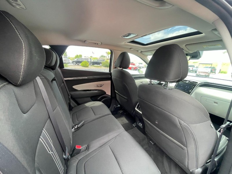 Hyundai Tucson Vehicle Image 14