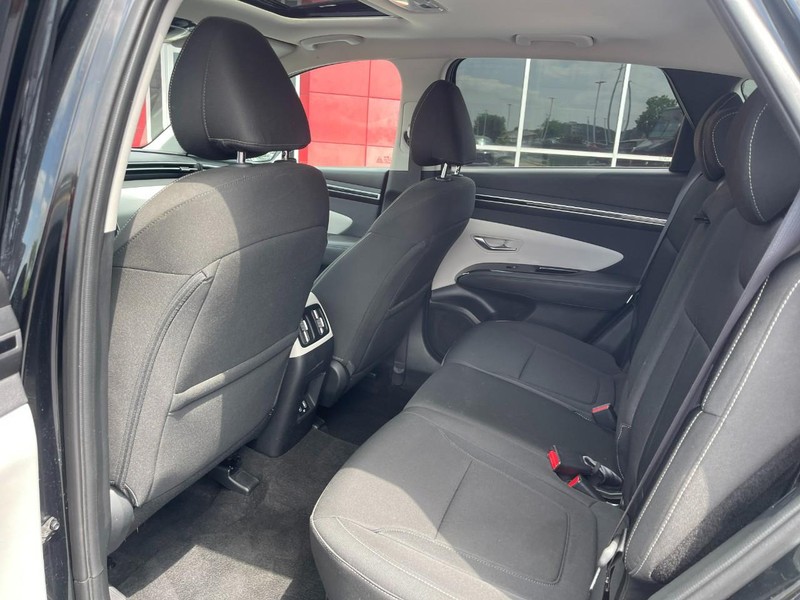 Hyundai Tucson Vehicle Image 18