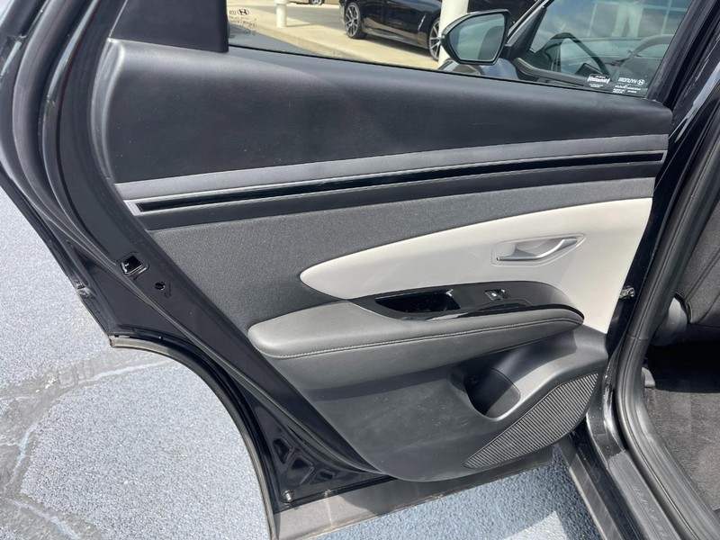 Hyundai Tucson Vehicle Image 19