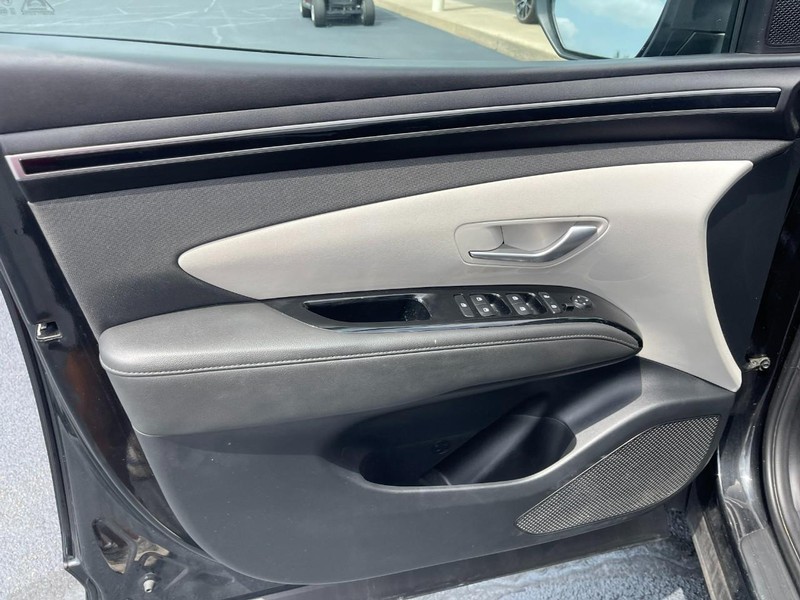 Hyundai Tucson Vehicle Image 22