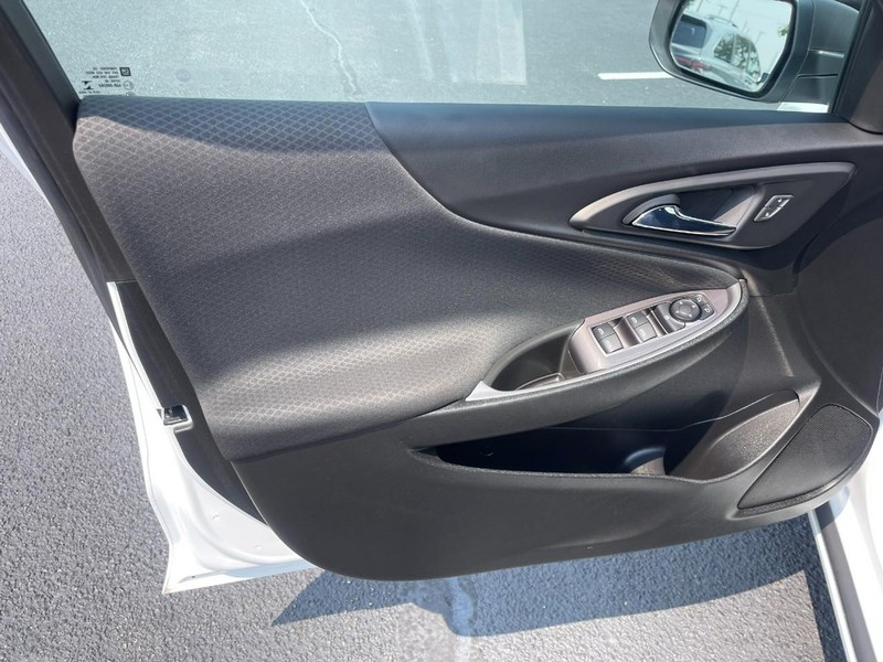 Chevrolet Malibu Vehicle Image 19