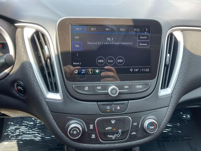 Chevrolet Malibu Vehicle Image 28