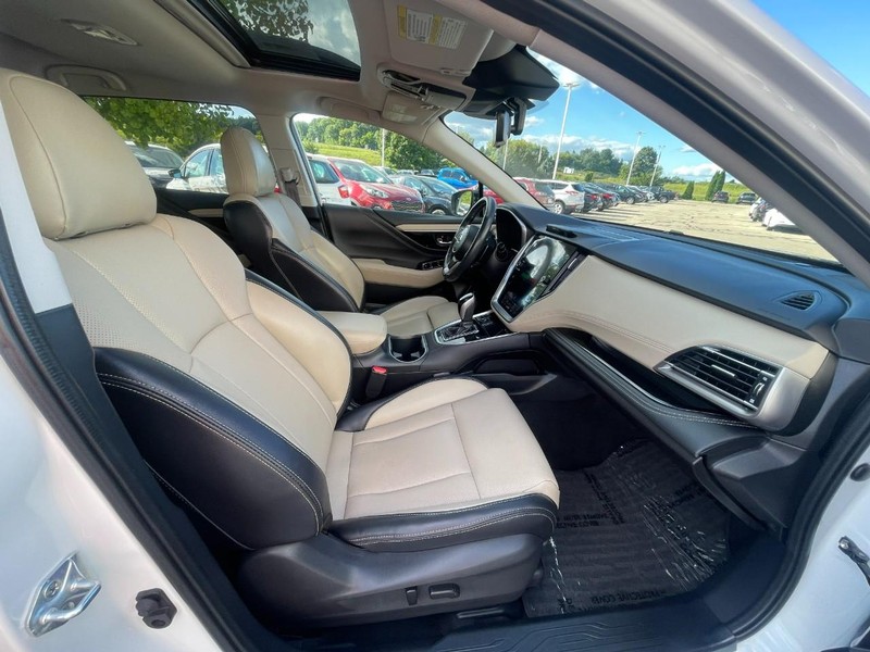 Subaru Outback Vehicle Image 11