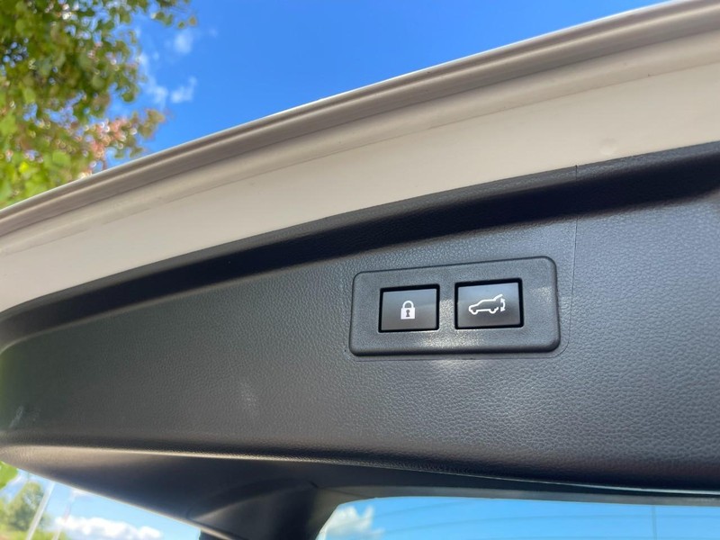 Subaru Outback Vehicle Image 18