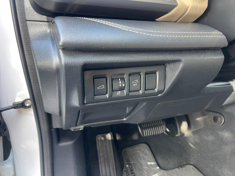 Subaru Outback Vehicle Image 24
