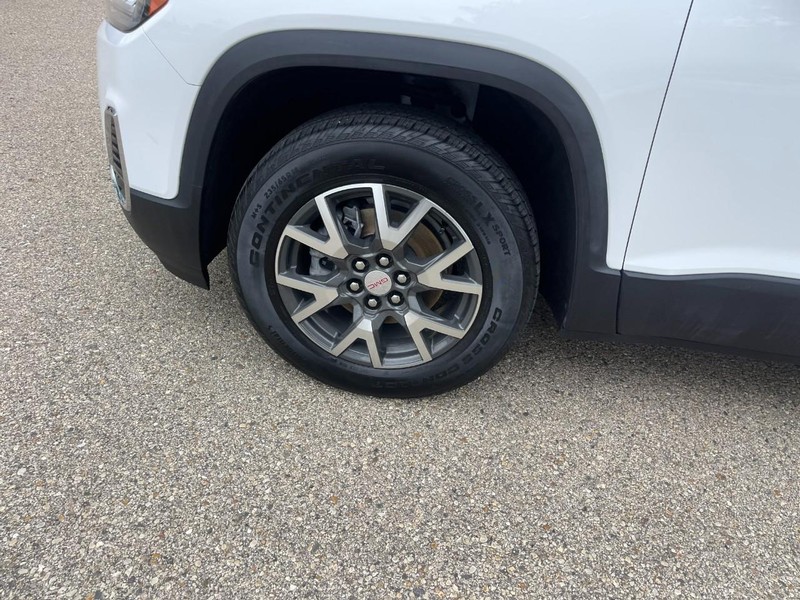 GMC Acadia Vehicle Image 07