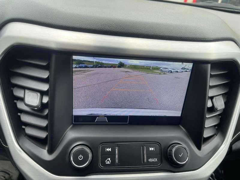 GMC Acadia Vehicle Image 30
