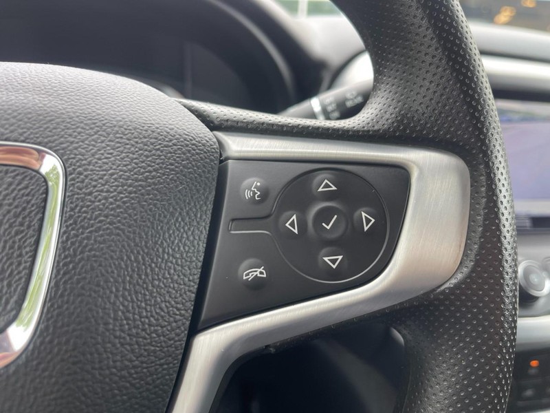 GMC Acadia Vehicle Image 33