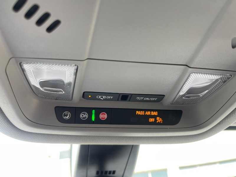 GMC Acadia Vehicle Image 36