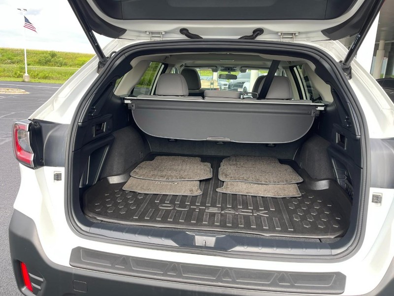 Subaru Outback Vehicle Image 16