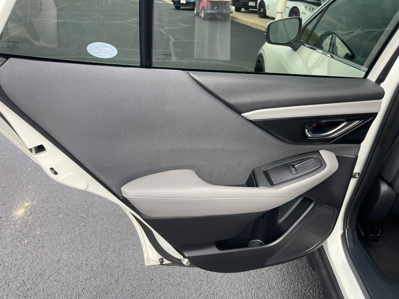Subaru Outback Vehicle Image 19