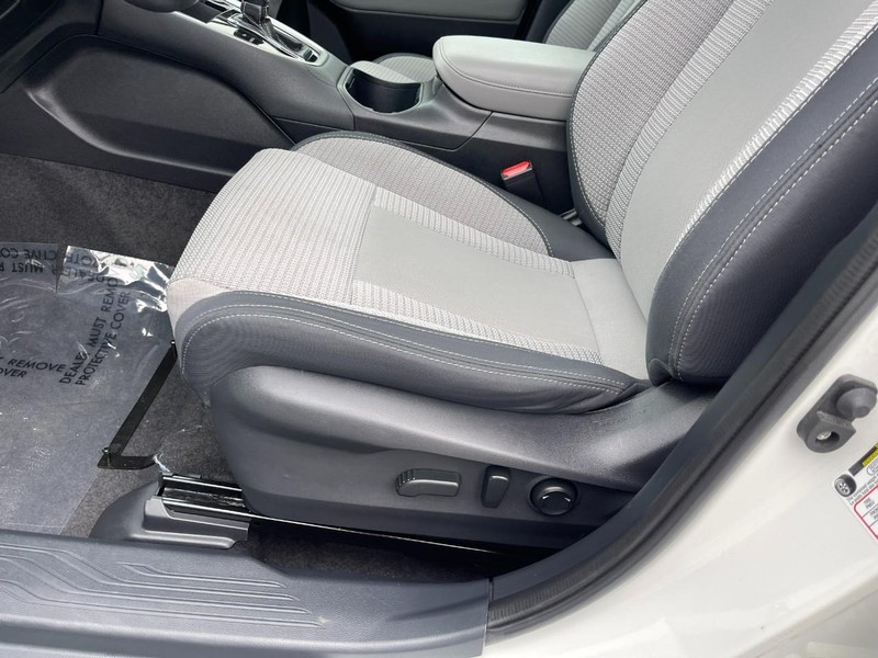 Subaru Outback Vehicle Image 21