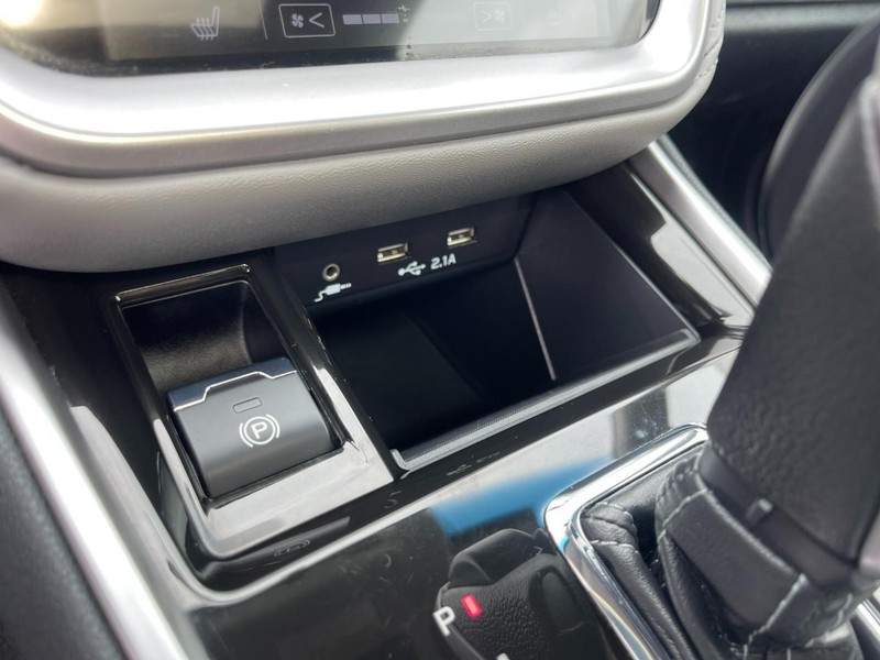 Subaru Outback Vehicle Image 36