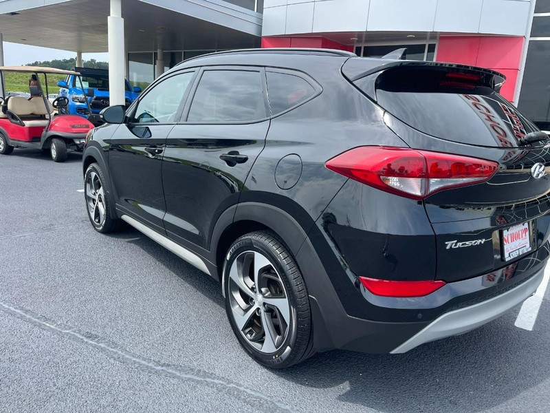 Hyundai Tucson Vehicle Image 04