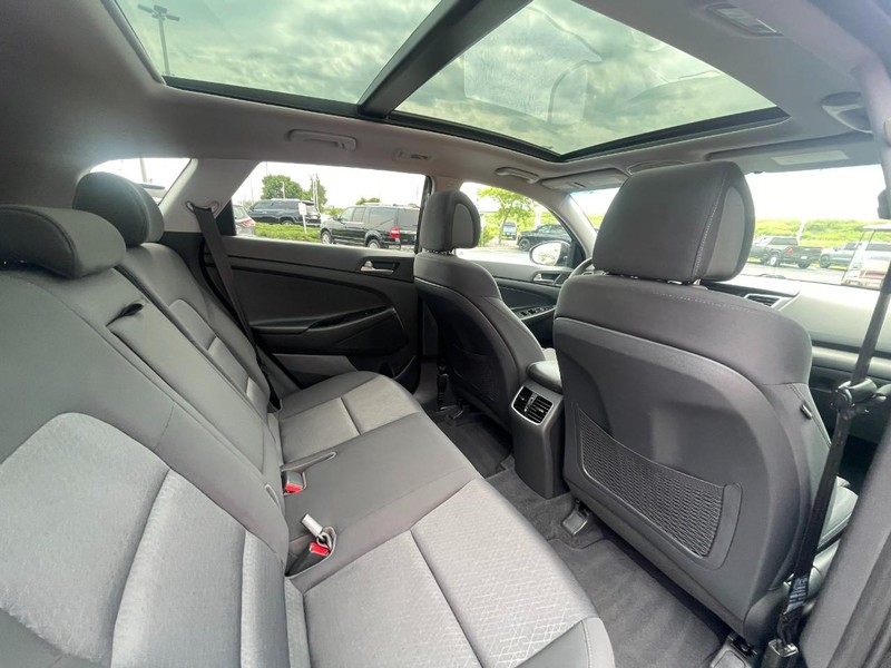 Hyundai Tucson Vehicle Image 14