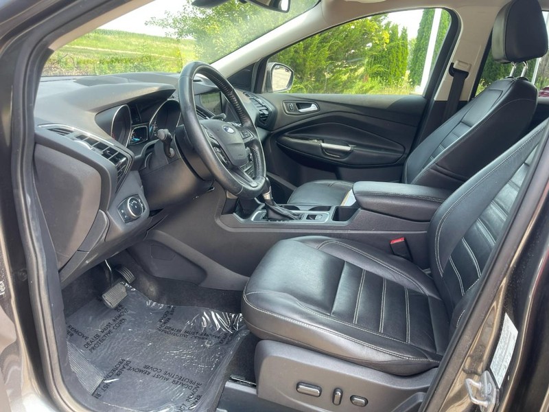 Ford Escape Vehicle Image 15
