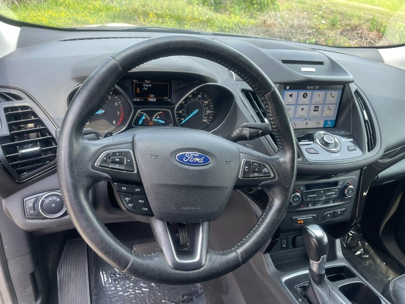 Ford Escape Vehicle Image 18