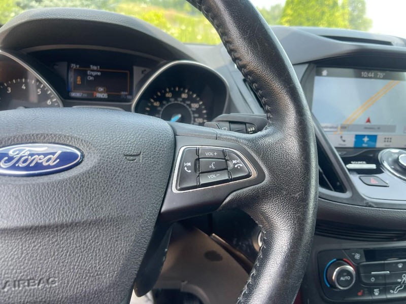 Ford Escape Vehicle Image 24