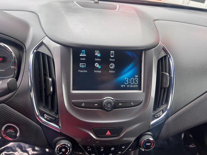 Chevrolet Cruze Vehicle Image 20