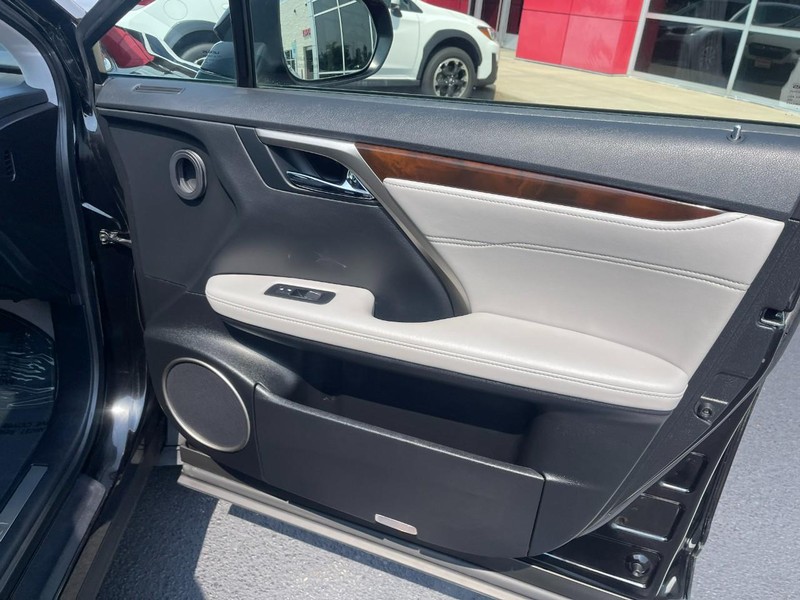 Lexus RX Vehicle Image 13
