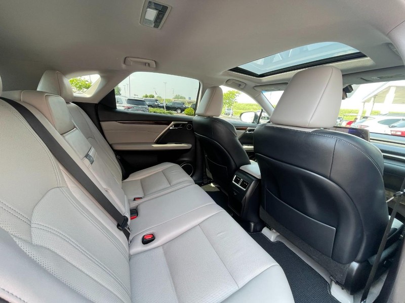 Lexus RX Vehicle Image 15