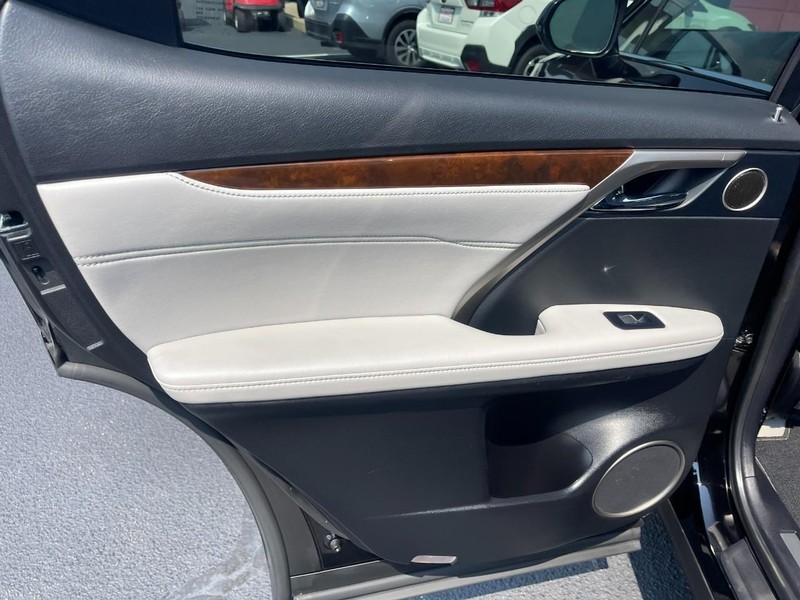 Lexus RX Vehicle Image 20