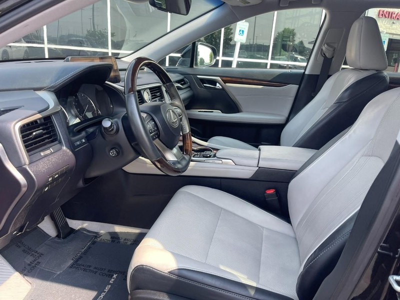 Lexus RX Vehicle Image 21
