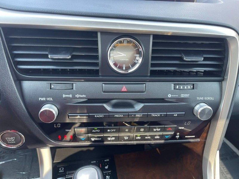 Lexus RX Vehicle Image 37