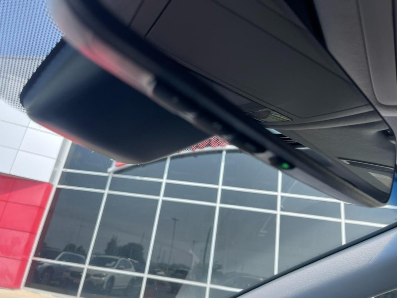 Lexus RX Vehicle Image 40