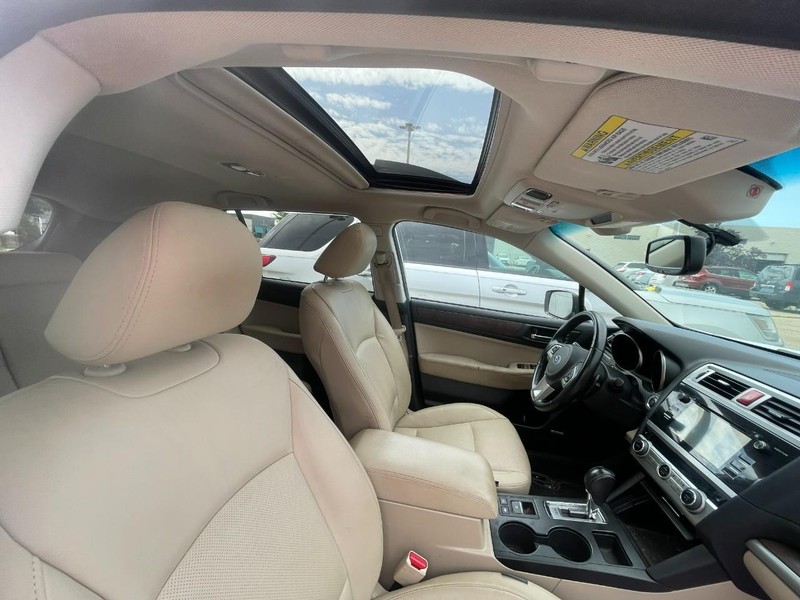Subaru Outback Vehicle Image 03