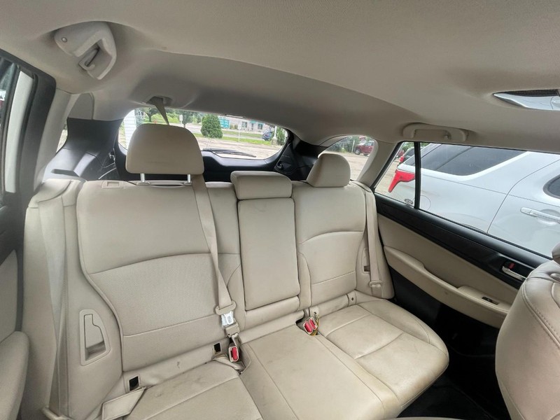 Subaru Outback Vehicle Image 05