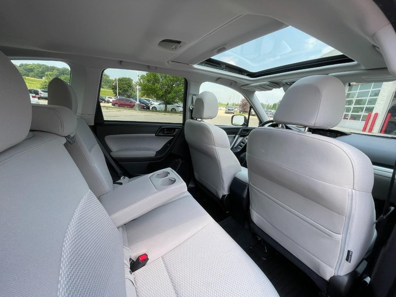 Subaru Forester Vehicle Image 15