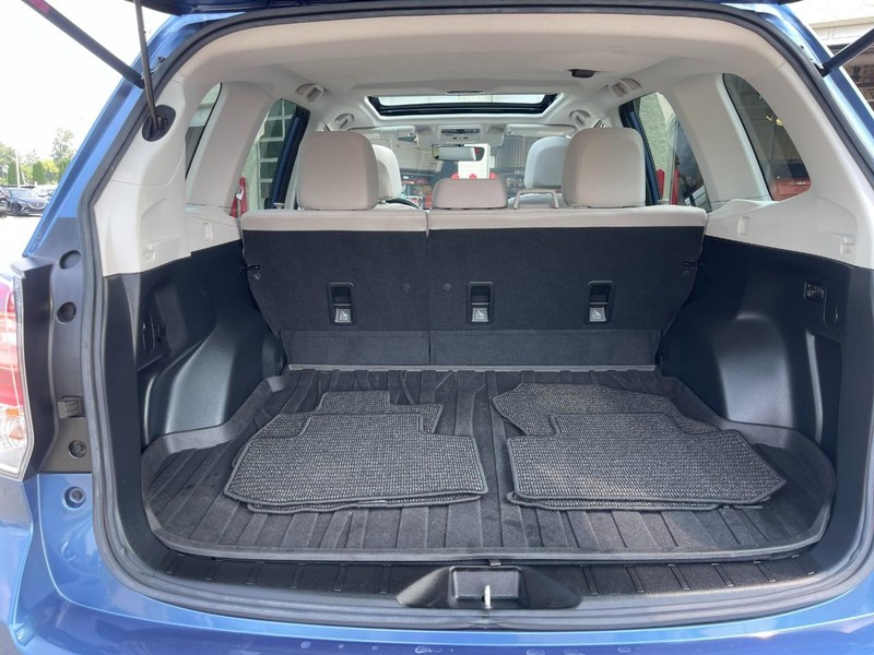 Subaru Forester Vehicle Image 17