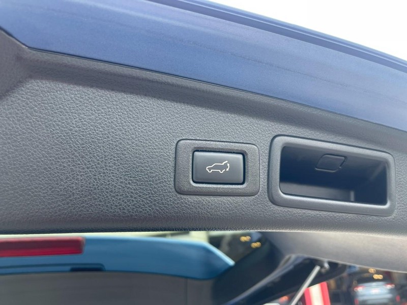 Subaru Forester Vehicle Image 18