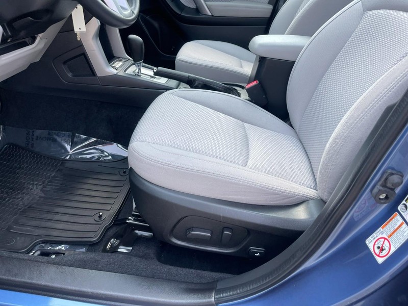 Subaru Forester Vehicle Image 22
