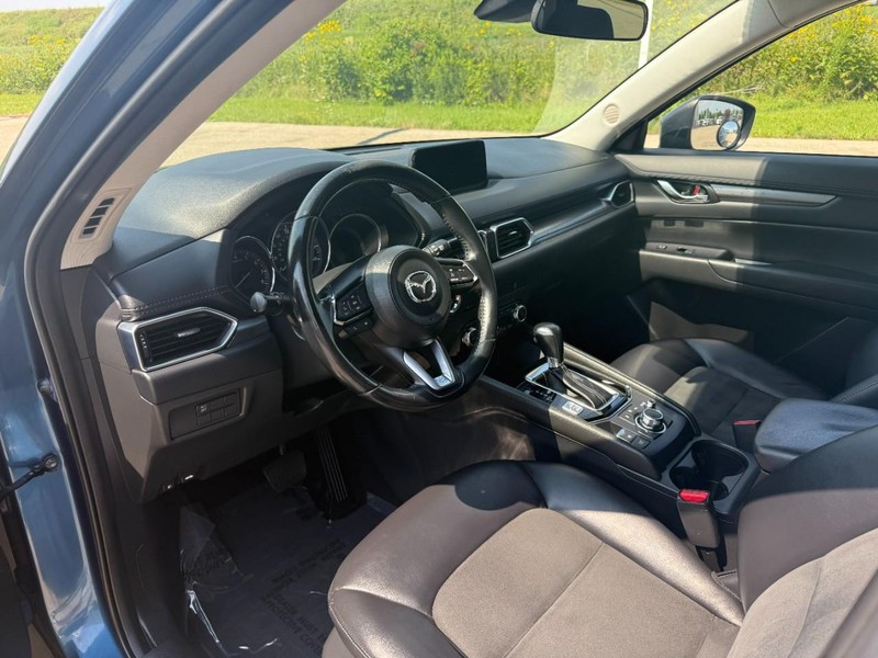 Mazda CX-5 Vehicle Image 10