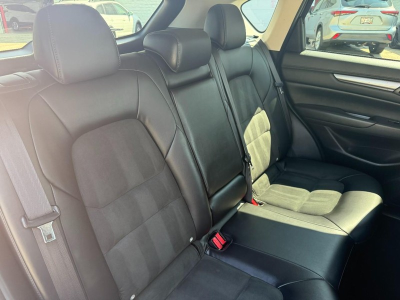 Mazda CX-5 Vehicle Image 24
