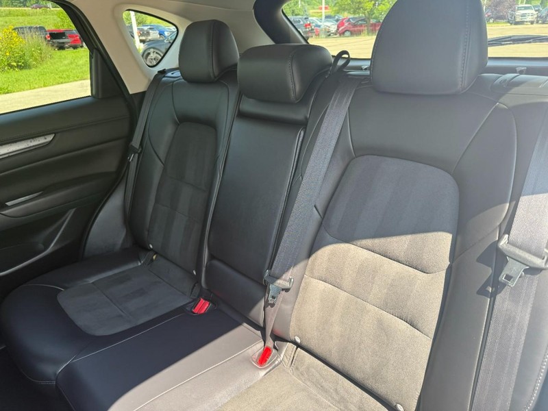 Mazda CX-5 Vehicle Image 28