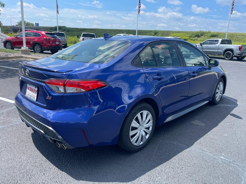 Toyota Corolla Vehicle Image 03