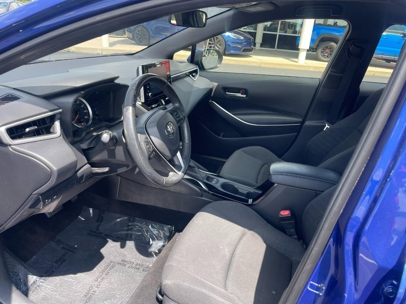 Toyota Corolla Vehicle Image 14