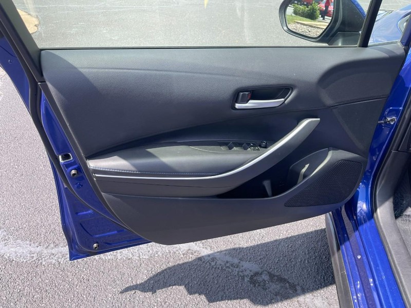 Toyota Corolla Vehicle Image 15
