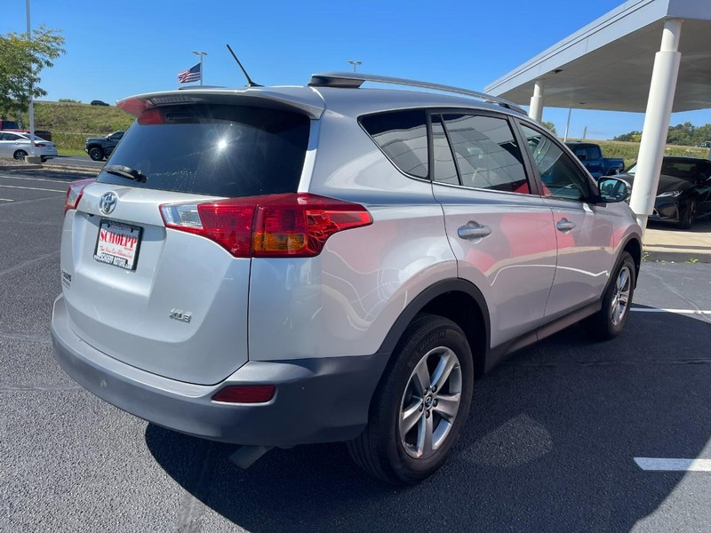 Toyota RAV4 Vehicle Image 03