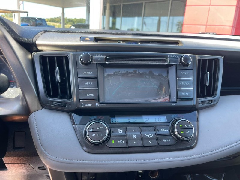 Toyota RAV4 Vehicle Image 21